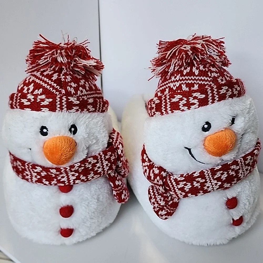Prince & Fox Snowman Slippers with Red Accents